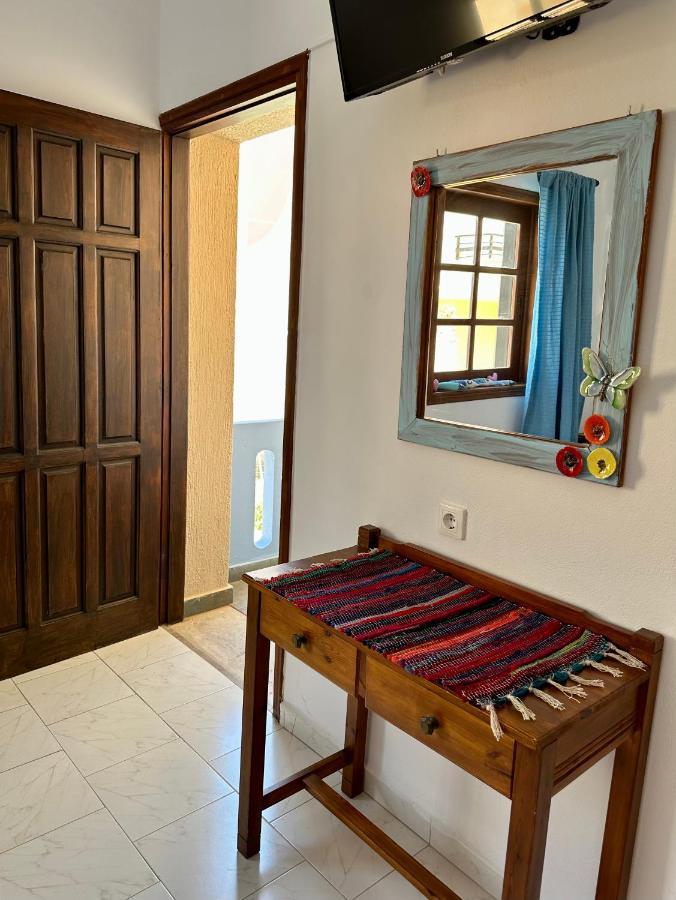 Bonatsa Rooms Palaiochora Esterno foto