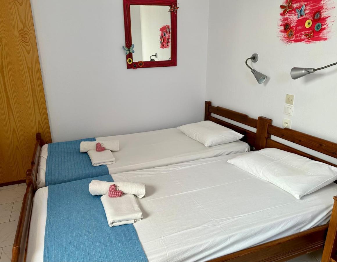 Bonatsa Rooms Palaiochora Esterno foto